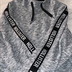 Hollister Sweatshirt